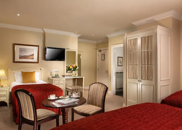 Killarney Lodge