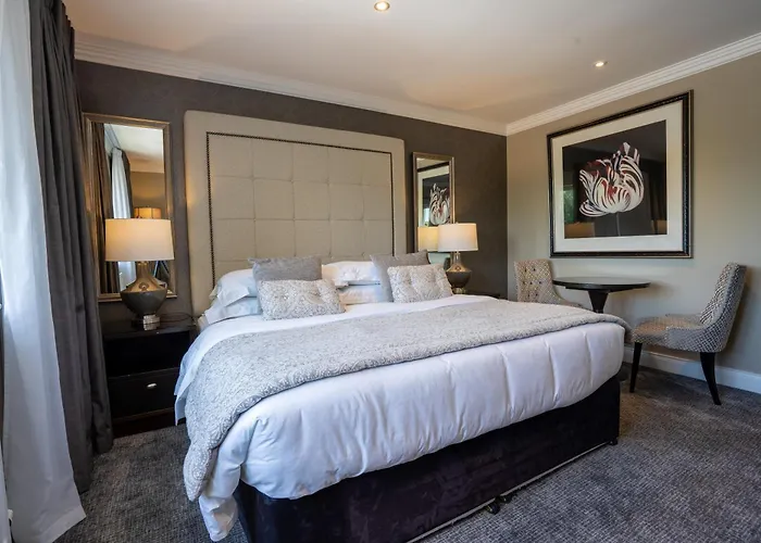 Killarney Oaks Hotel