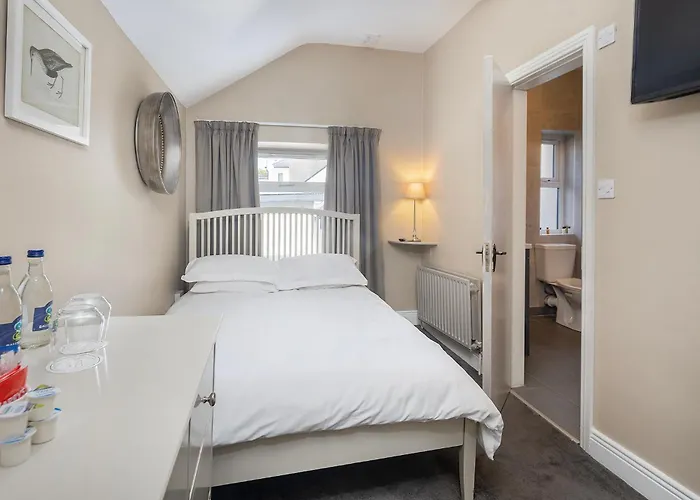 Salty Dog Restaurant, Pub & Guesthouse Ballycotton