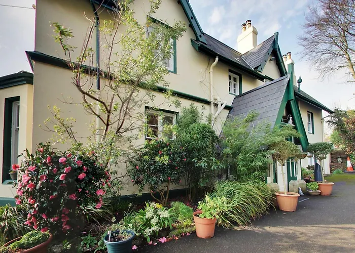 Robin Hill House Cobh