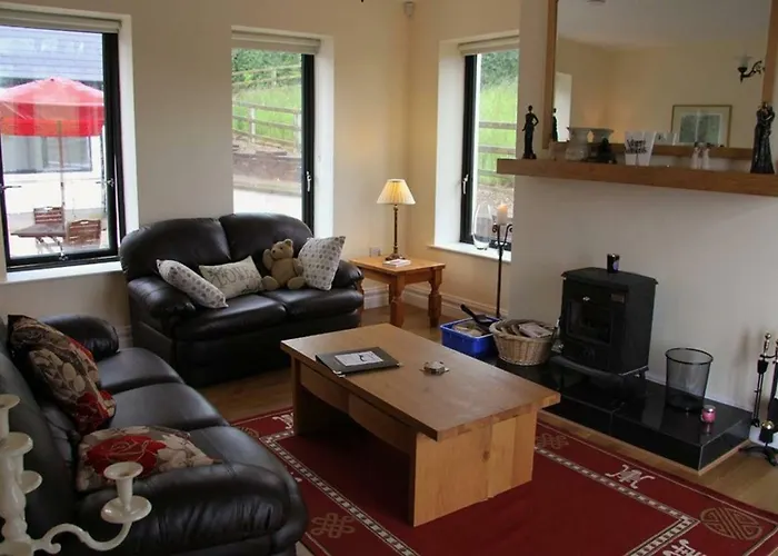 Emy Lakehouse - Near Castle Leslie, Glaslough Monaghan